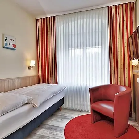 Trierer Hof Otel 3*